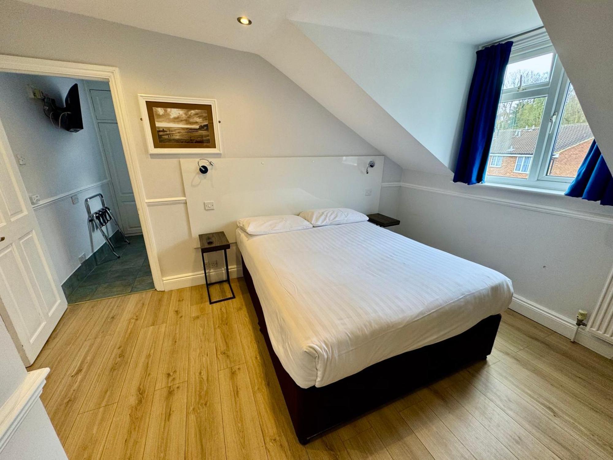 Brentwood Hotel ภายนอก รูปภาพ